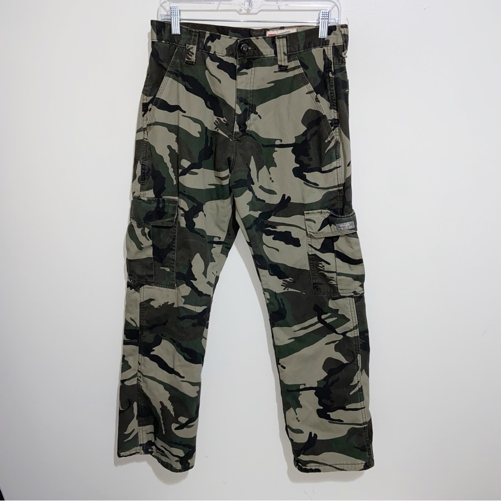 Wrangler Pants Mens Size 30X29 Relaxed Fit Fleeced Lined Cargo Camo Green Zip